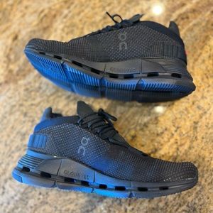 On Cloudnova (all black) Women’s size 7